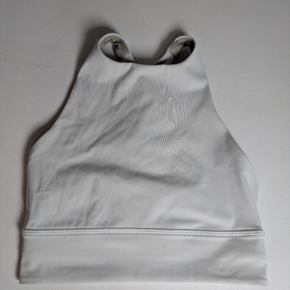 Lululemon Energy Bra White Luxtreme Mesh Workout Run Yoga Size 4 euc - Picture 9 of 10